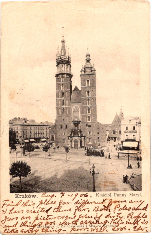 a black and white photo of a building