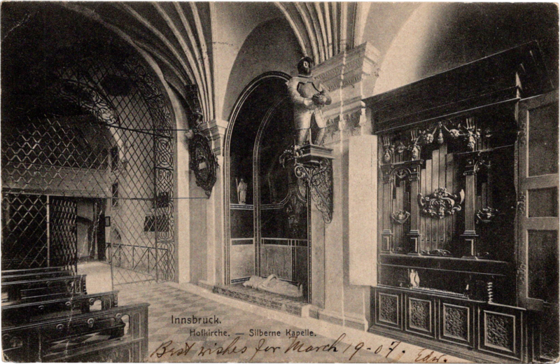 an old photo of a building